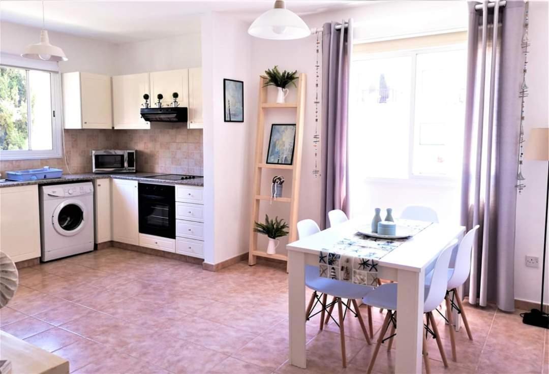 Pafia Modern Apartment Paphos 外观 照片